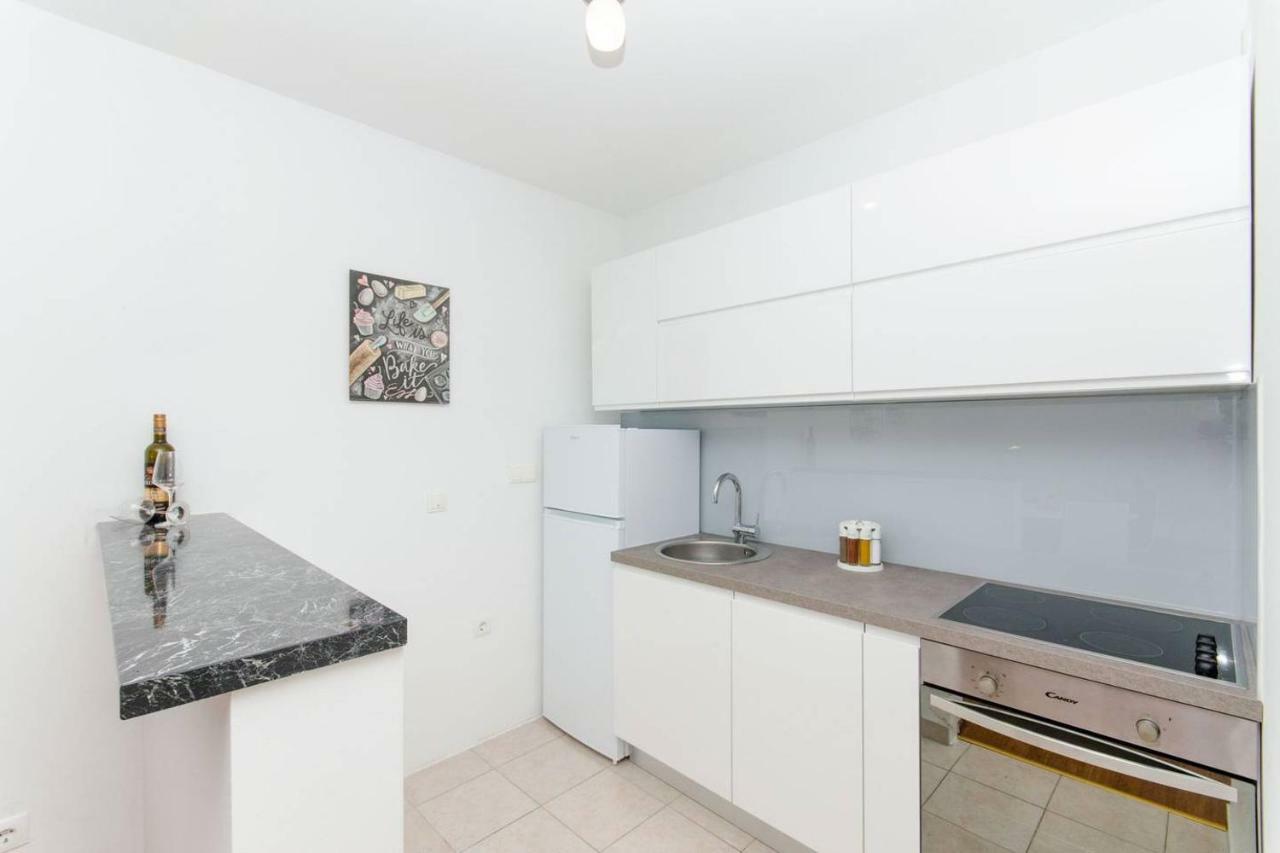 Apartment Sara Split Ngoại thất bức ảnh